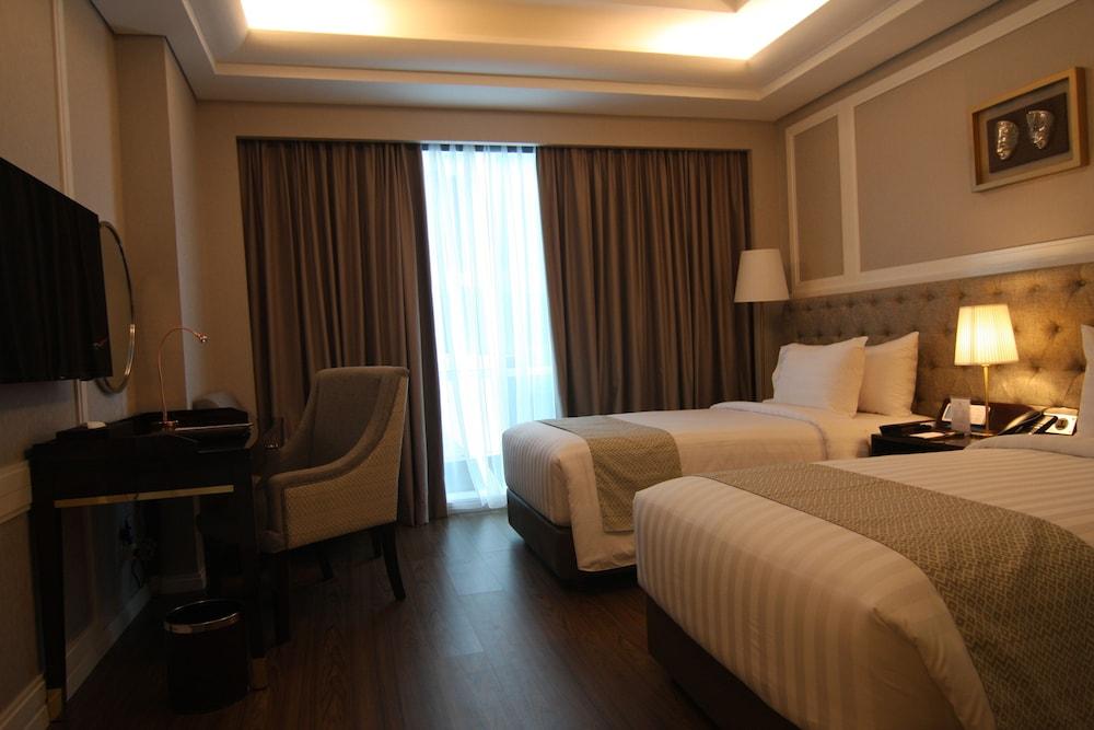 Hotel Wyndham Panbil Batam Exteriér fotografie