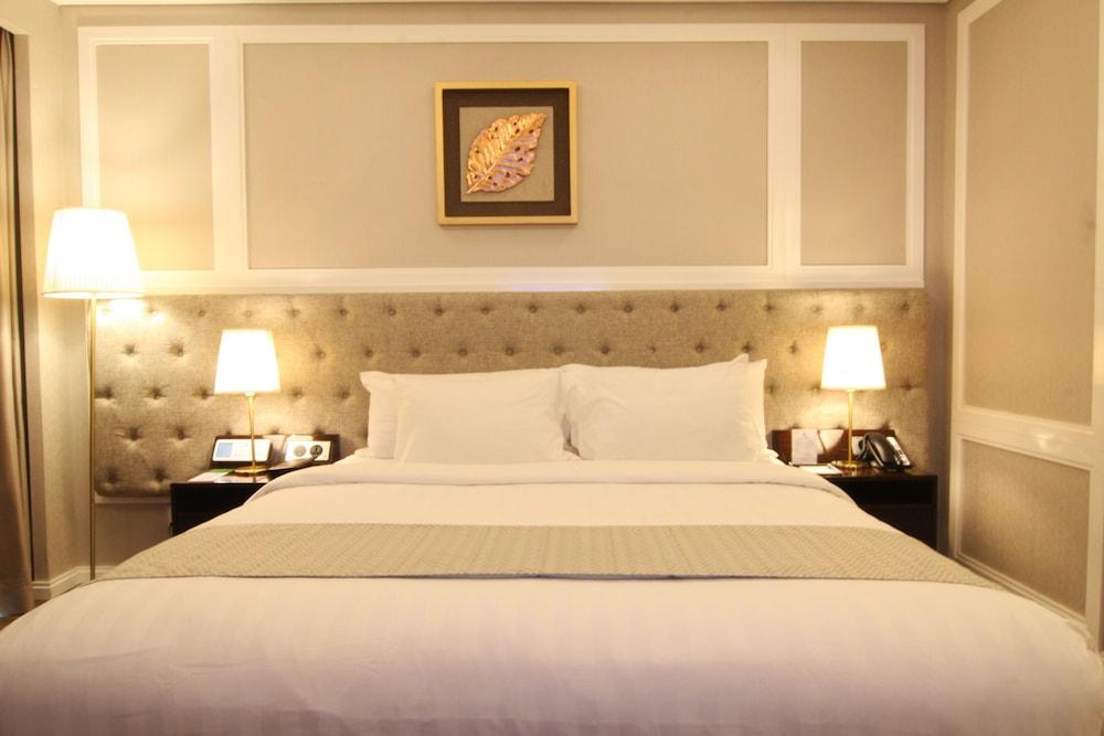 Hotel Wyndham Panbil Batam Exteriér fotografie